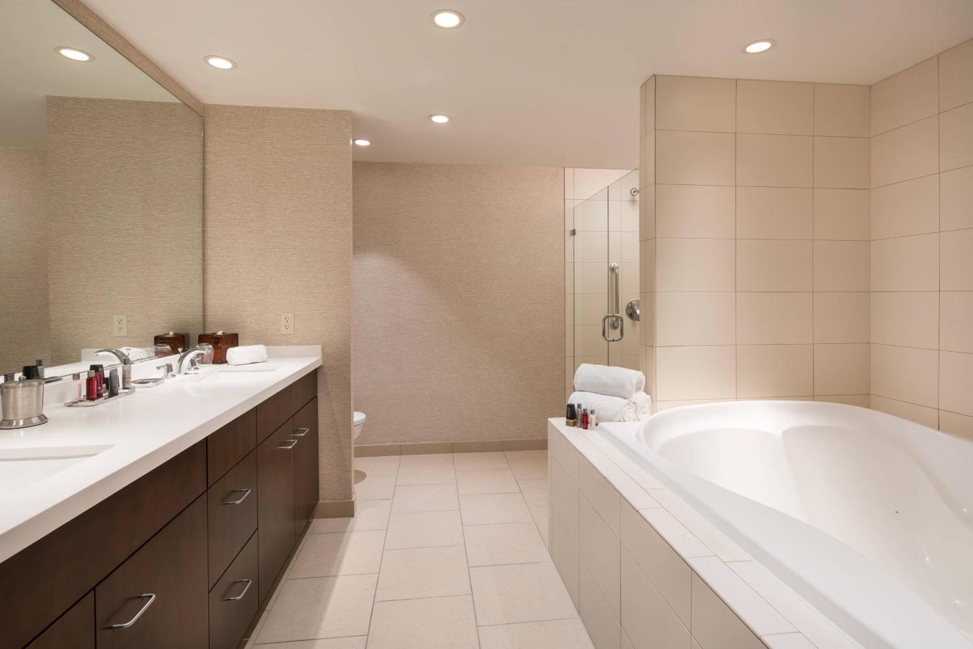 Chicago Marriott Нейпървил Екстериор снимка